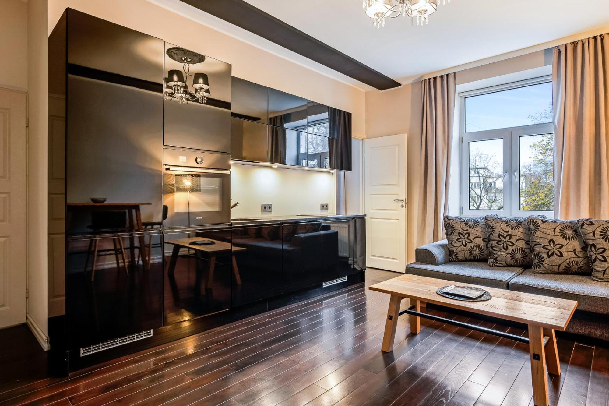 Luxury Apartment In The Heart Of Таллин Экстерьер фото